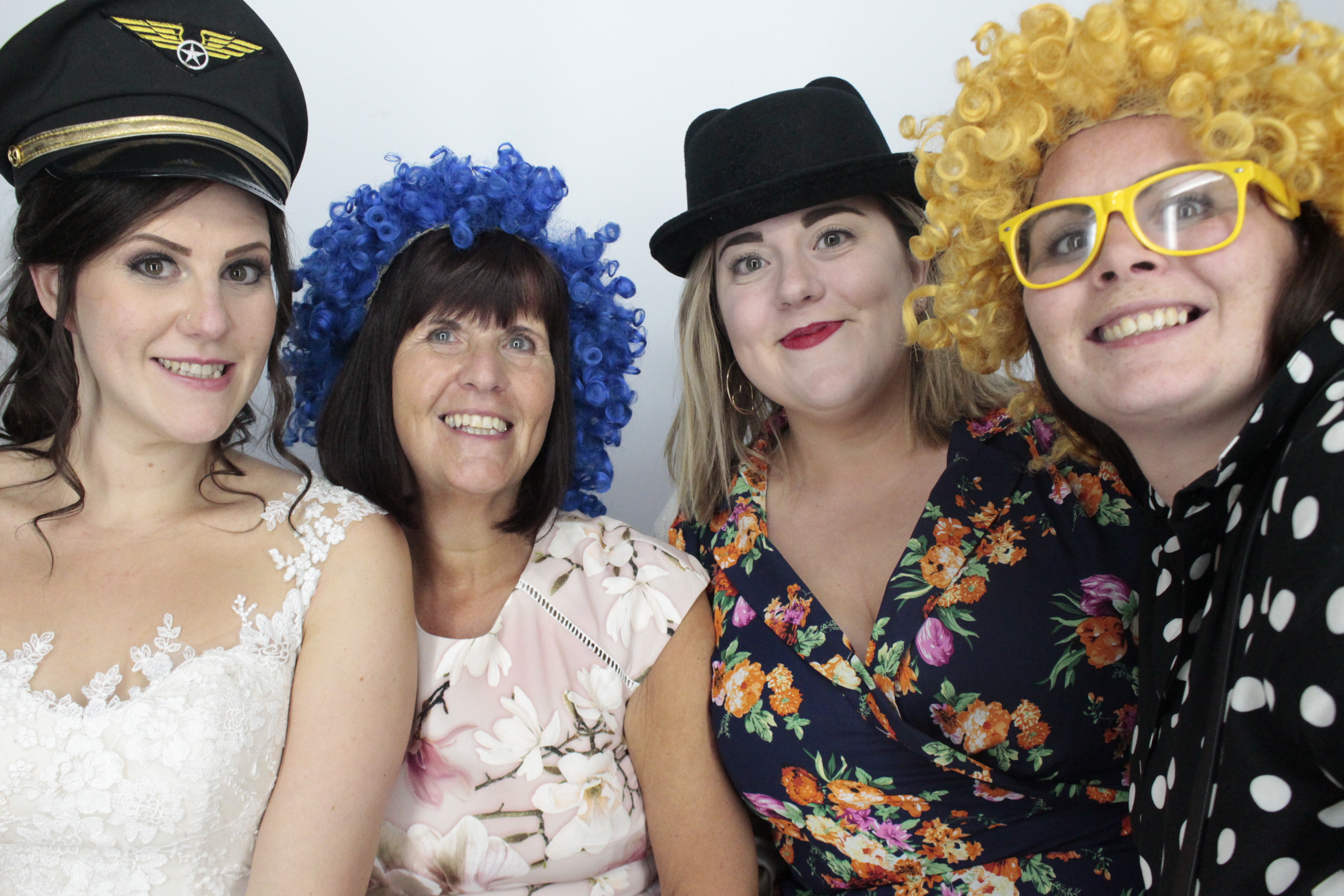Kim & Andy's Wedding | View more photos from the event at gallery.myphotoboothexperience.co.uk/u/MyPhotoBoothExperienceLtd/Kim-Andys-Wedding